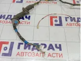 Проводка двери передней правой Toyota Avensis 8215105610