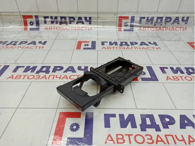Подстаканник Toyota Avensis 5562005011