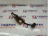 Педаль тормоза Toyota Avensis 4710105110