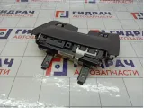 Подушка безопасности нижняя (для колен) Toyota Avensis 7390005010B0
