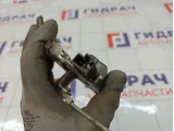 Замок багажника Toyota Avensis 6460005011