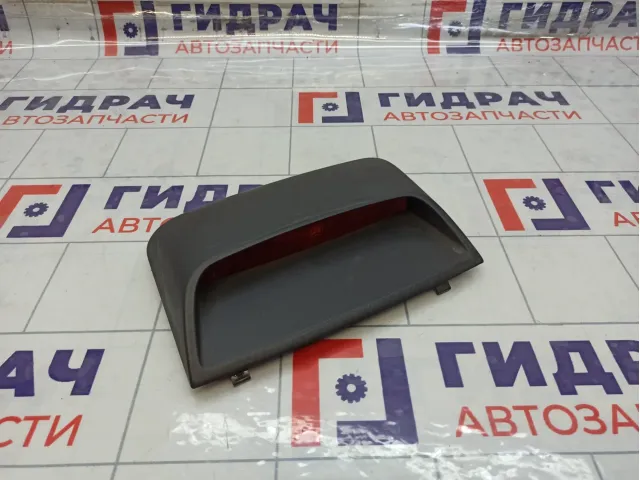Фонарь задний стоп сигнал Toyota Avensis 8157005042B0