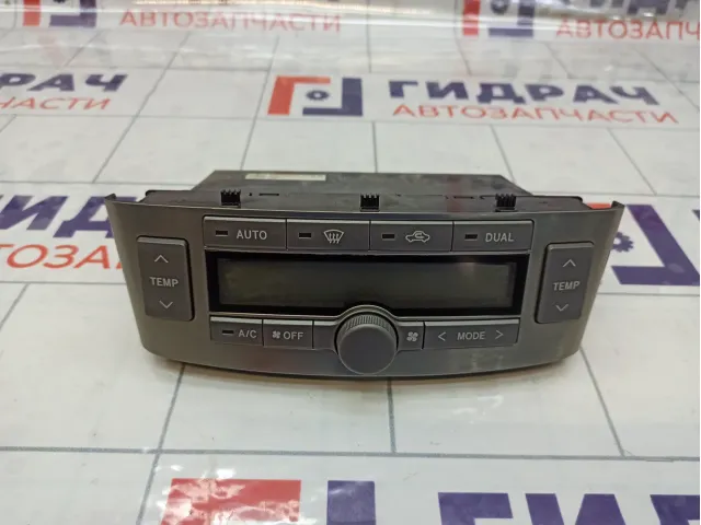 Блок управления климатической установкой Toyota Avensis 5590005251