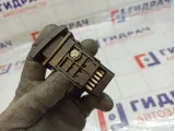Кнопка аварийной сигнализации Toyota Avensis 8433205050
