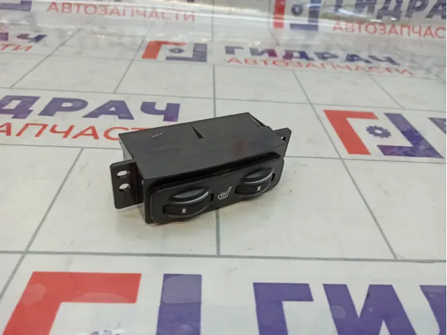 Кнопка обогрева сидений Toyota Avensis 8475105030
