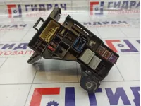 Блок предохранителей Toyota Avensis 8274105040