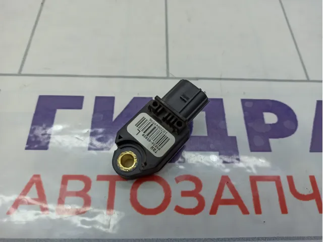 Датчик AIR BAG Toyota Avensis 8983405020