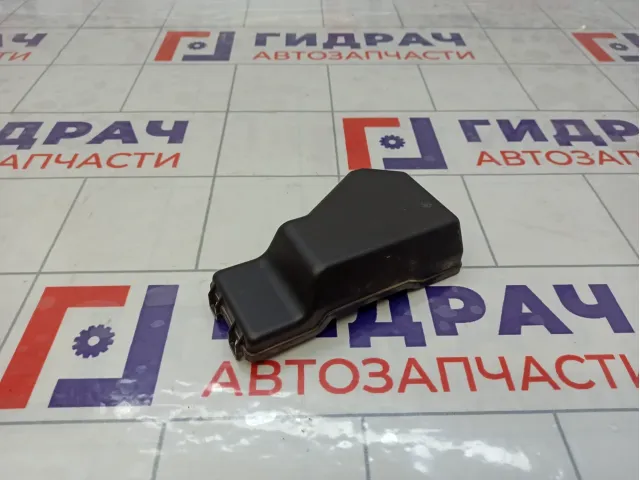 Крышка блока предохранителей Toyota Avensis 8266205120