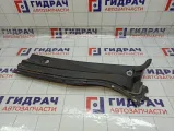 Решетка под лобовое стекло (Жабо) левая Toyota Avensis 5578205041