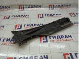Решетка под лобовое стекло (Жабо) левая Toyota Avensis 5578205041