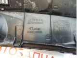 Решетка под лобовое стекло (Жабо) левая Toyota Avensis 5578205041