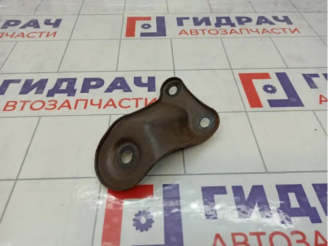 Кронштейн балки задней левый Toyota Avensis 5229820010