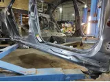 Порог со стойкой правый Toyota Avensis (T250) .