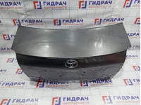 Крышка багажника Toyota Avensis (T250) 64401-05050. Дефекты.