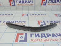 Молдинг переднего бампера правый Toyota Avensis (T250) 52712-05030-B0. Дефект.