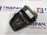 Накладка декоративная на центральную консоль Toyota Avensis (T250) 58821-05010. Потертости.