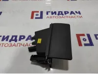 Ящик центальной консоли Toyota Avensis (T250) 5891905010B0. Не фиксируется.