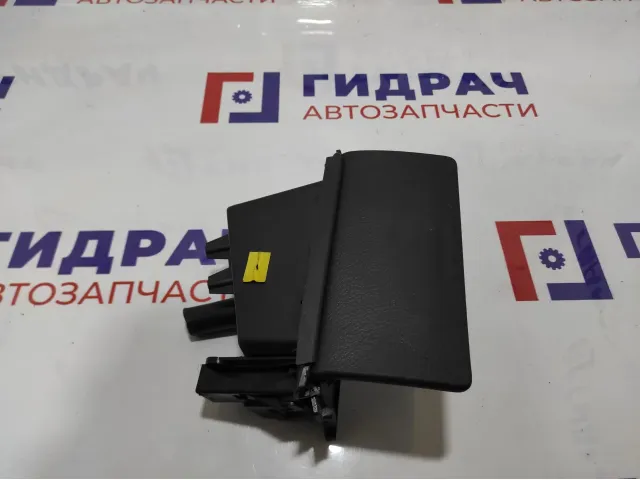 Ящик центальной консоли Toyota Avensis (T250) 5891905010B0. Не фиксируется.