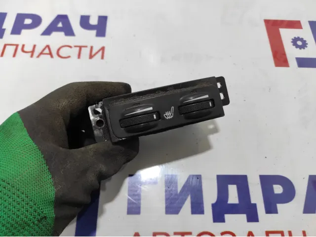 Кнопка обогрева сидений Toyota Avensis (T250) 8475105030.