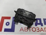 Кнопка обогрева сидений Toyota Avensis (T250) 8475105030.