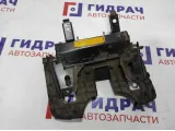 Подушка безопасности нижняя (для колен) Toyota Avensis (T250) 7390005010B0.