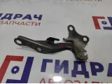 Петля капота правая Toyota Avensis (T250) .