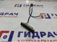 Кнопка открывания багажника Toyota Avensis (T250) 8484020030.