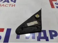 Накладка крыла переднего правого Toyota Avensis (T250) 6011705010. Дефект креплений.
