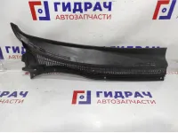 Решетка под лобовое стекло правая Toyota Avensis (T250) 55781-05061.