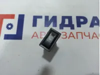 Кнопка обогрева переднего стекла Toyota Avensis (T250) 8479405010.