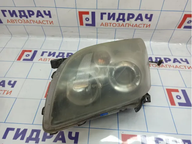 Фара левая Toyota Avensis (T250) 8117005240. Дефекты.
