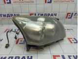 Фара правая Toyota Avensis (T250) 8113005240. Дефект.