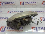 Фара правая Toyota Avensis (T250) 8113005240. Дефект.