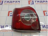 Фонарь задний левый Toyota Avensis (T250) 81561-05210. Дефект крепления.