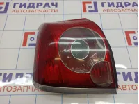Фонарь задний левый Toyota Avensis (T250) 81561-05210. Дефект крепления.