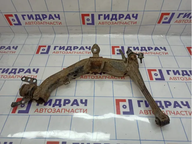Рычаг задний нижний правый Toyota Avensis (T250) 48710-05071. Дефект сайлентблоков.Коррозия.