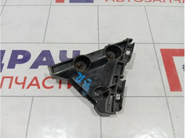 Кронштейн бампера задний правый Toyota Camry (XV40) 5257533110