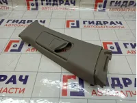 Обшивка стойки средней правой верхняя Toyota Camry (XV40) 6241033140B1