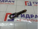 Крюк (петля) буксировочный Toyota Camry (XV40) 5196033010