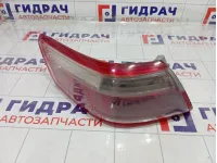 Фонарь задний наружный левый Toyota Camry 8156133470