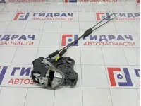 Замок двери передней правой Toyota Camry 6903033290
