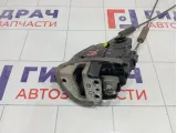 Замок двери задней левой Toyota Camry 6906033120