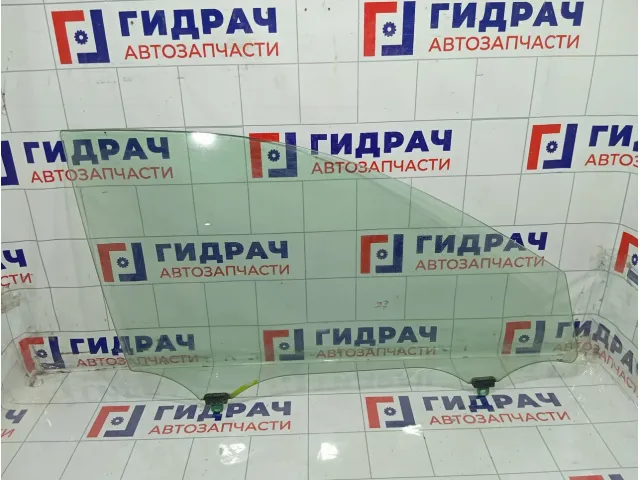Стекло двери передней правой Toyota Camry 6810133130
