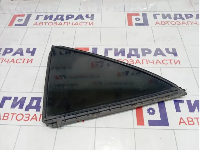 Стекло двери задней левой Toyota Camry 6812433060
