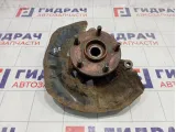 Кулак поворотный передний правый Toyota Camry 4321158010