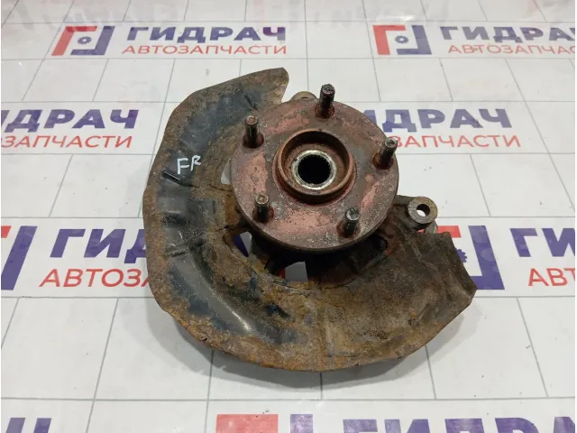 Кулак поворотный передний правый Toyota Camry 4321158010