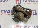 Суппорт тормозной передний правый Toyota Camry 4773033340