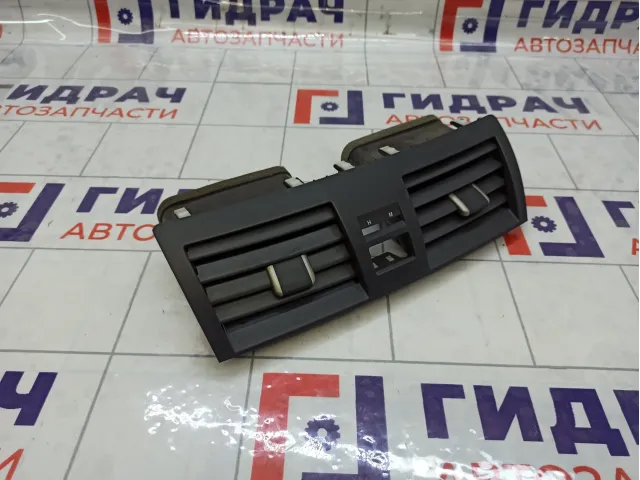 Дефлектор воздушный центральный Toyota Camry 5566033190B0