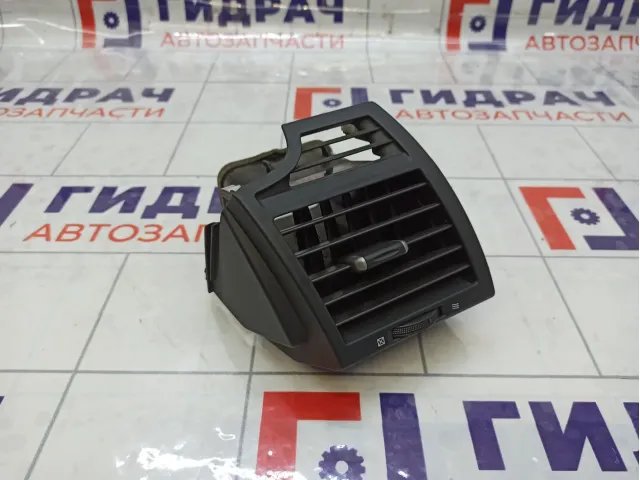 Дефлектор воздушный левый Toyota Camry 5565033160B0