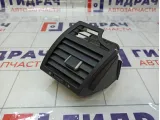 Дефлектор воздушный правый Toyota Camry 5567033170B0